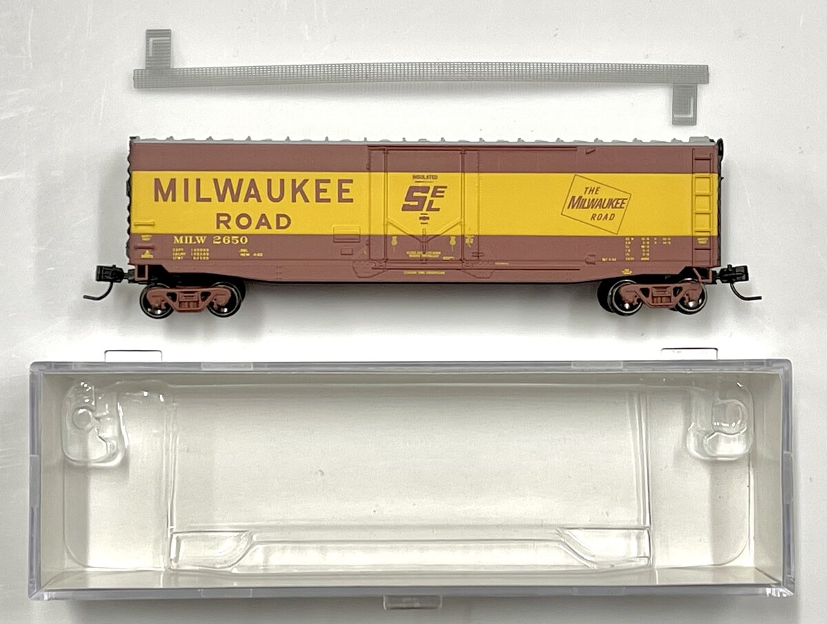 Athearn 18836 N Milwaukee 50' PS-1 Plug Door Smooth Side Boxcar #2650