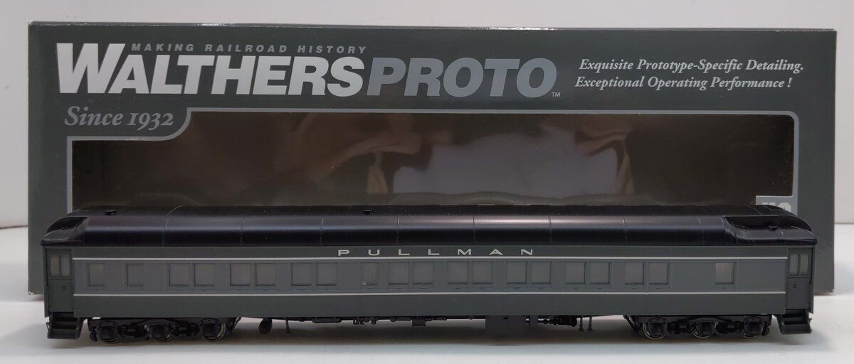 Walthers 920-17152 HO Pullman 82' Heavyweight 10-1-2 Sleeper - Ready to Run