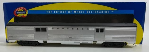 Athearn 79051 HO Scale Southern Streamline Baggage Car #711
