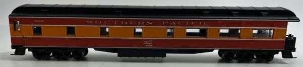 Athearn 7866 HO Southern Pacific Daylight Heavyweight Observation Car