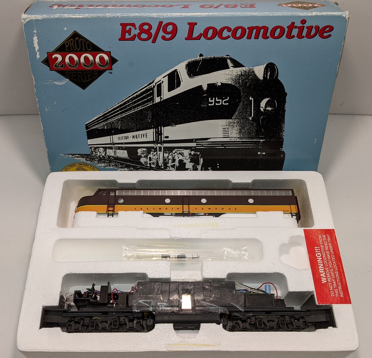 Proto 2000 8712 HO Scale Illinois Central E8/9 Diesel Locomotive #4025
