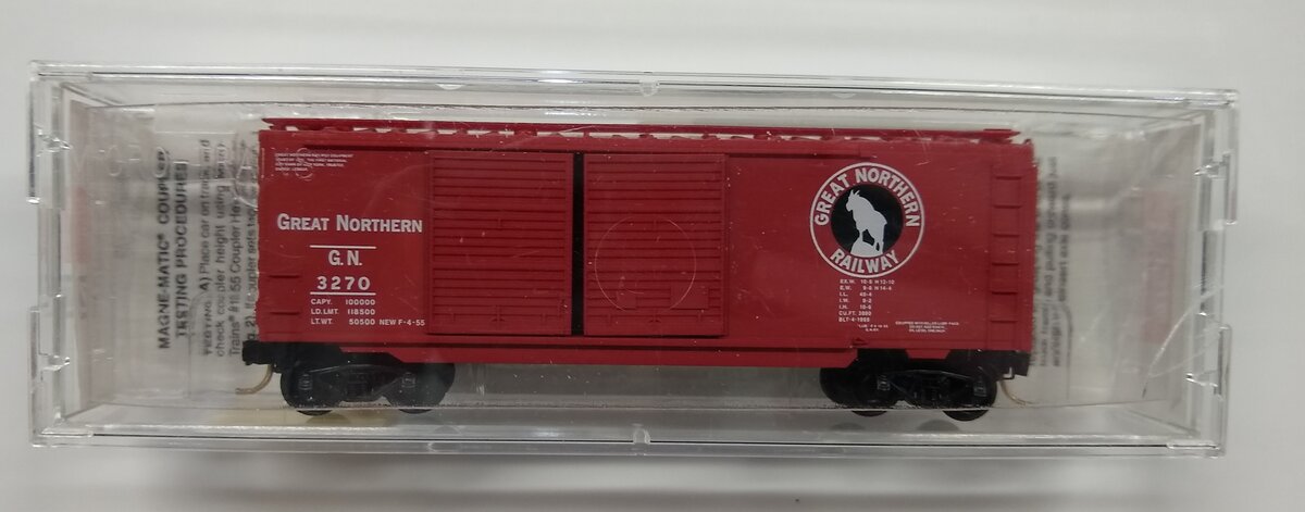 Micro-Trains 02300060 N Great Northern 40'Standard Double Door Boxcar #3208