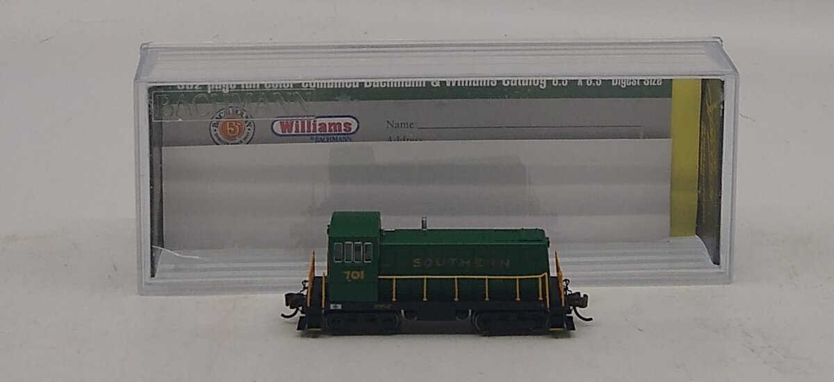Bachmann 82053 N Scale Spectrum 70-Ton Diesel Locomotive w/DCC, Green # 701