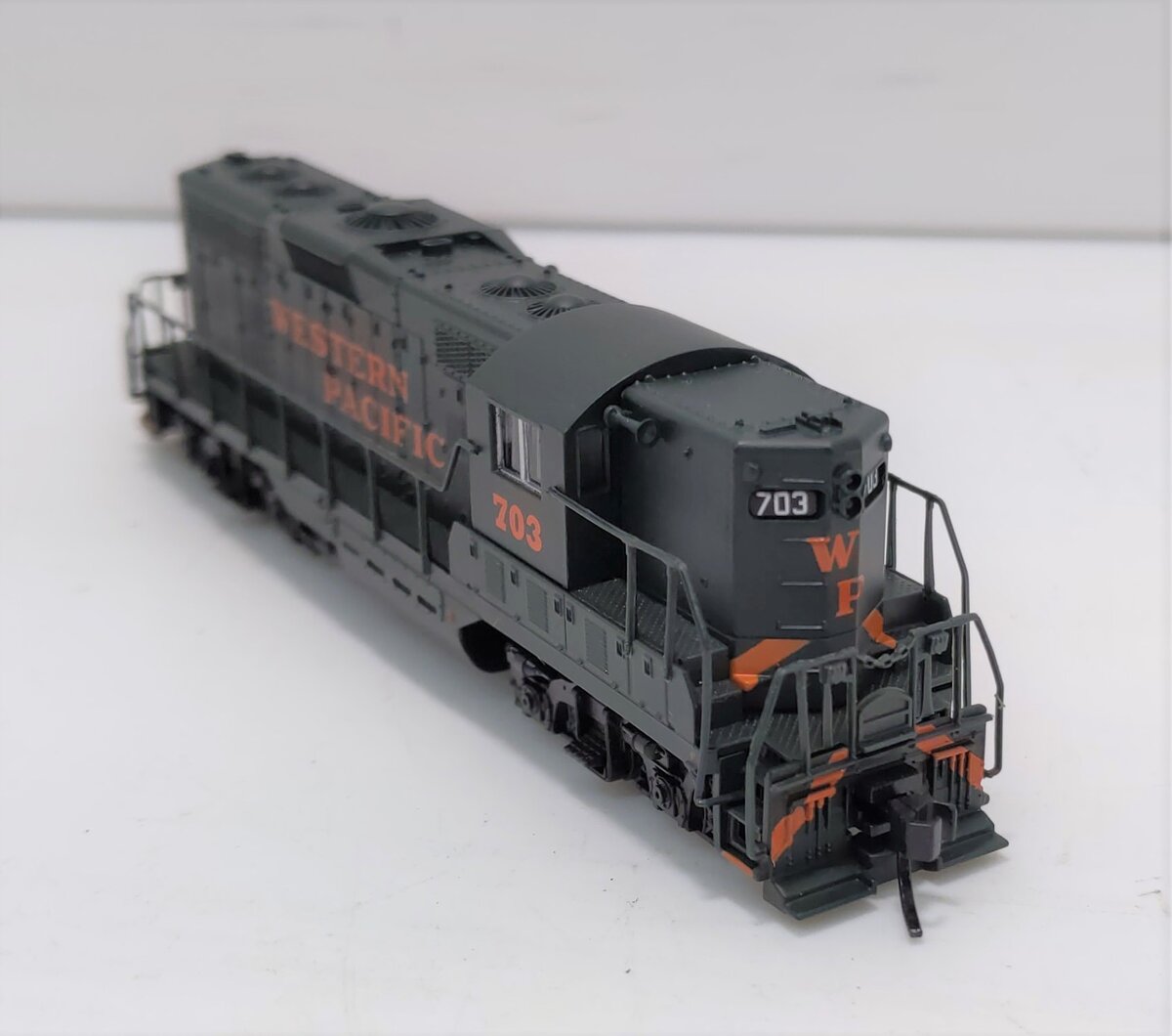 Atlas 48096 N Western Pacific GP-7 Diesel Locomotive #703