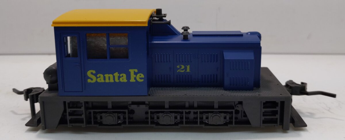 Atlas 6121 O Scale Santa Fe WDT Industrail Switcher (2 Rail)
