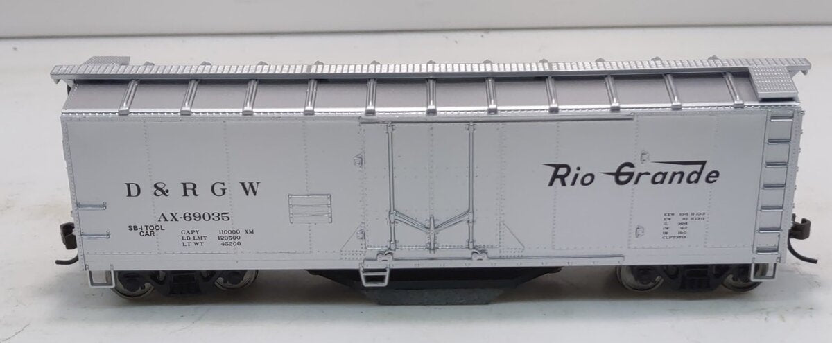 Walthers 931-1482 HO Denver & Rio Grande Western Track Cleaning Boxcar #69035