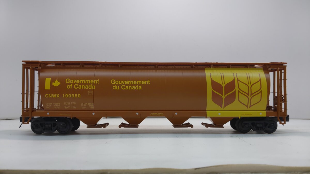 MTH 20-97779 O Canadian Wheat 100t 4-Bay Covered Hopper #100950