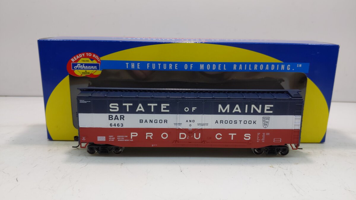 Athearn 70763 HO BAR/Maine RTR 50' Smooth Plug Door Box #6463