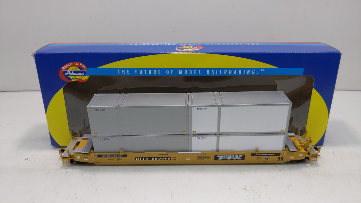 Athearn HOゲージ 貨物車両 4両セット Athearn 91915 HO Scale TTX 56' Well Car w/ (4) 28' Containers