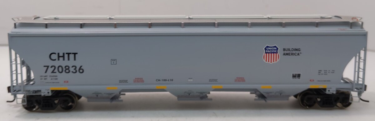 Athearn 89269 HO UP/CHTT Trinity 5161 cu ft Covered Hopper #720836