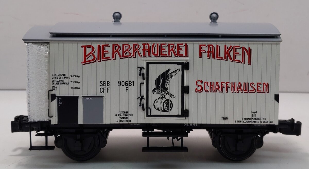 MTH 20-99044 O European Bierbrauerei Falken Bierwagon/Reefer #90681