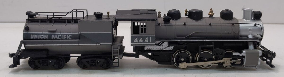 Bachmann 50701 HO Union Pacific USRA 0-6-0 w/Vanderbilt Tender & Smoke #4441