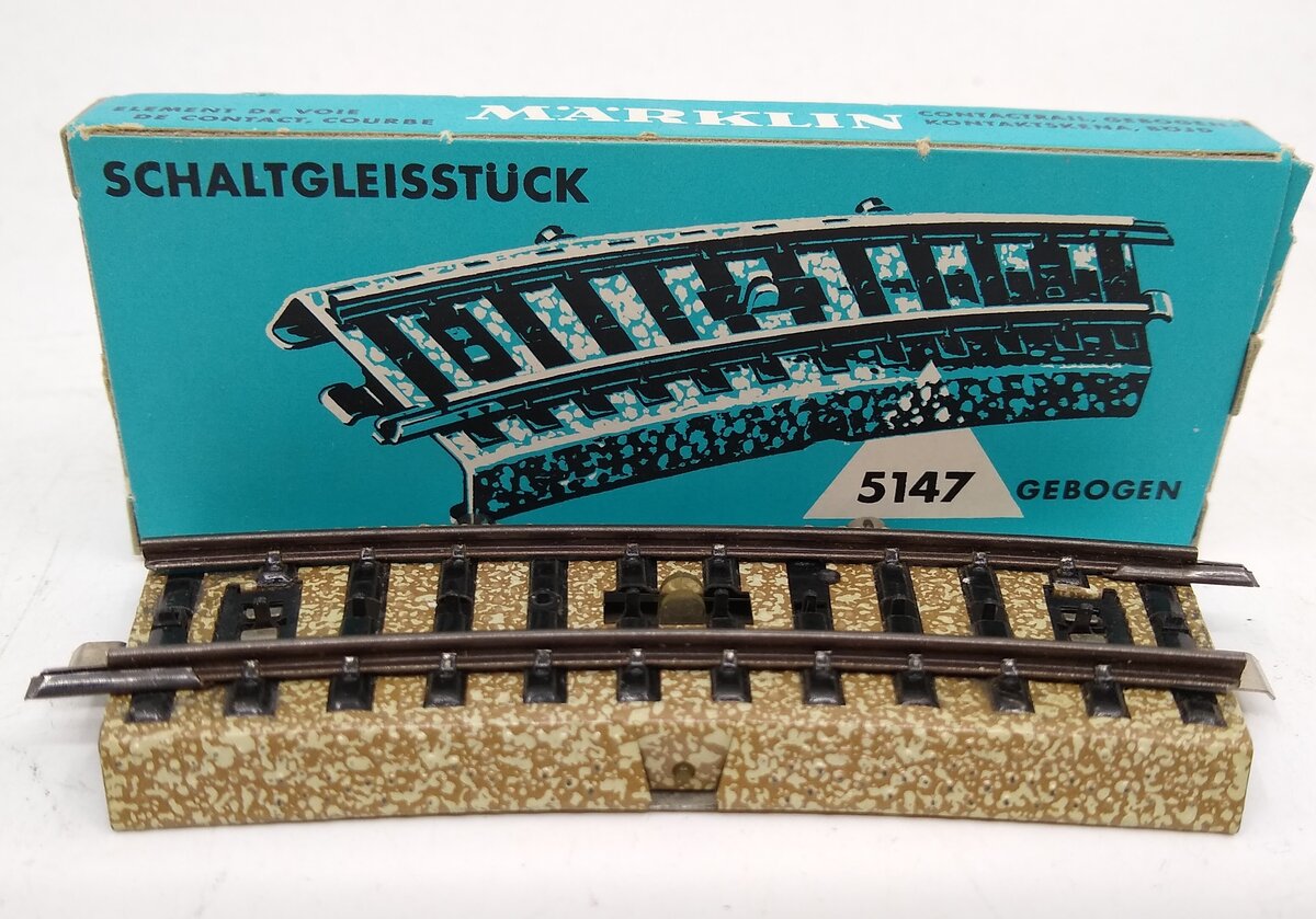 Marklin 5147 HO Scale M Curved Control Track Section