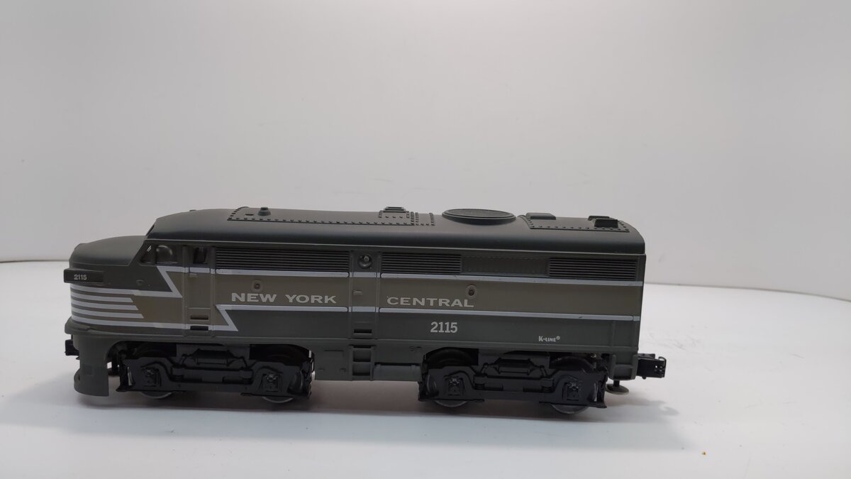 K-Line K2115D O New York Central Alco Non-Powered A Unit Diesel Locomotive #2115