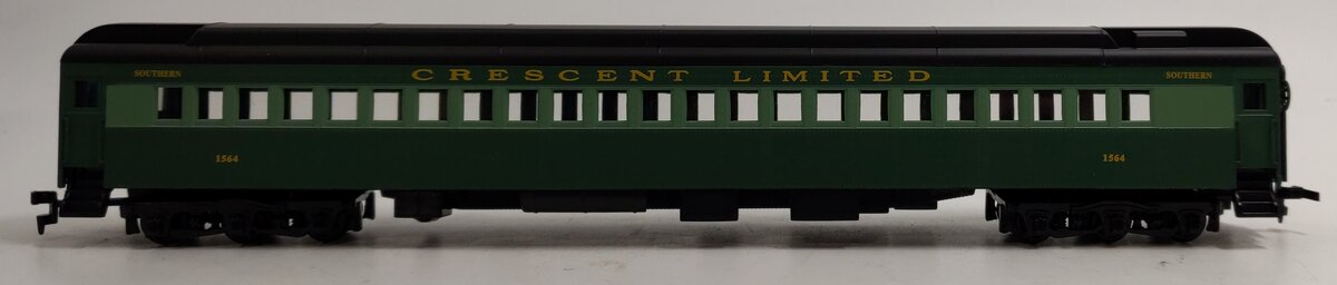 IHC 49631 HO Scale Southern Crescent Limited Heavyweight Coach Car #1564