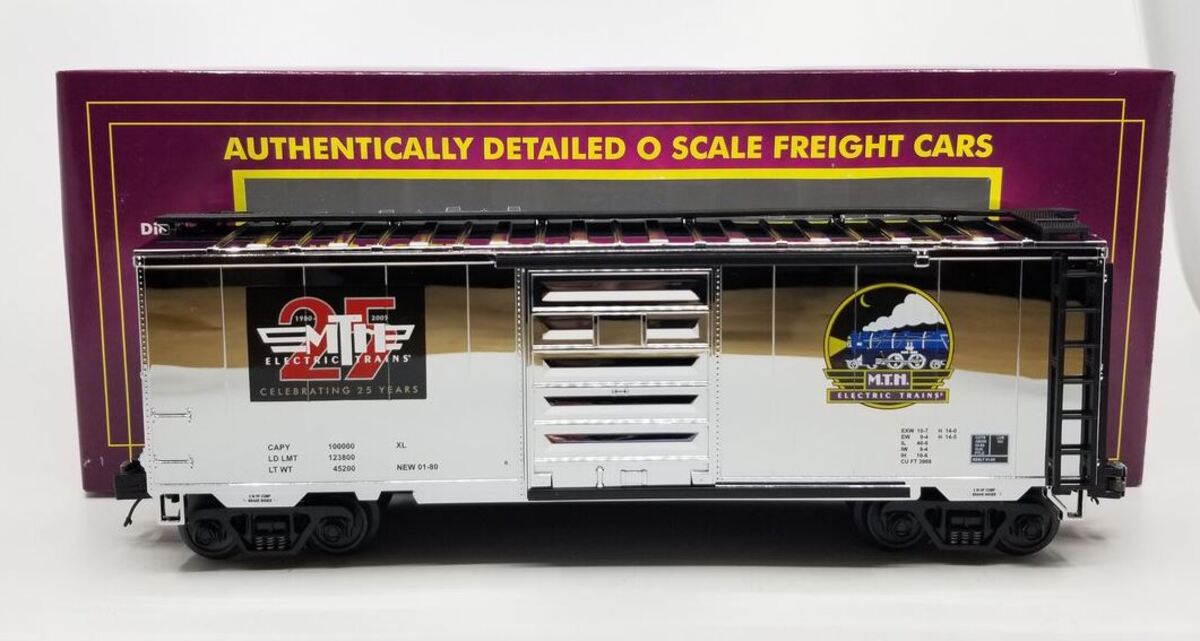 MTH 20-93248 O Gauge MTH 25th Anniversary Chrome Plated 40' Boxcar