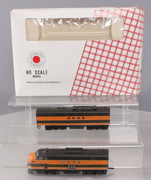 Stewart 5023 HO Great Northern EMD FT A/B Powered/Dummy Diesel Loco Set Kits