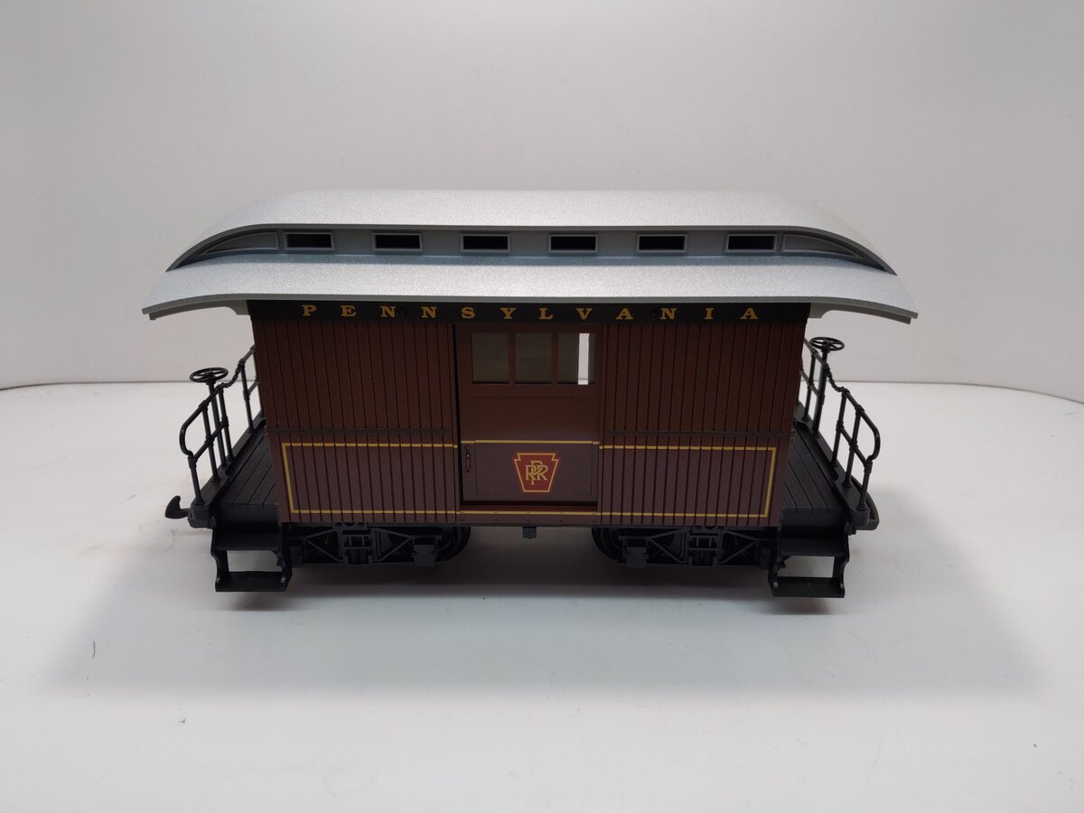 LGB 30050 G Scale Pennsylvania Shorty Baggage Car