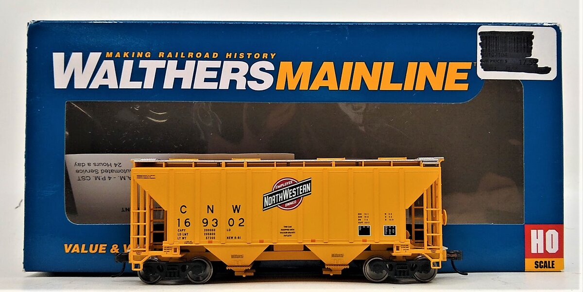 Walthers 910-7104 HO CNW 37' Covered Hopper #169302