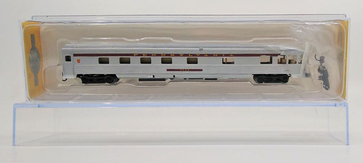 Bachmann 14552 N Pennsylvania 85' Observation Car with Lighted Interior