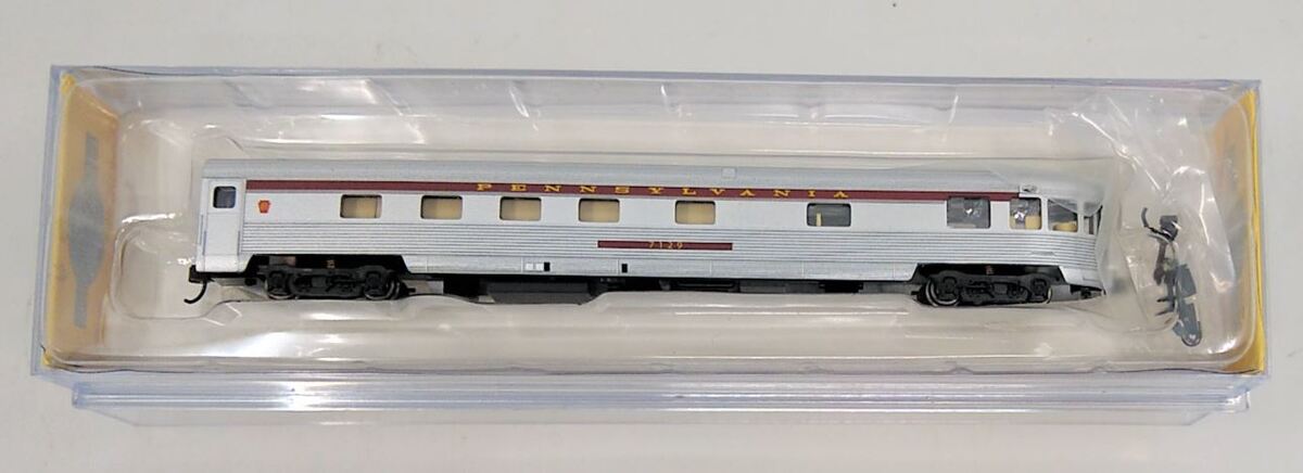 Bachmann 14552 N Pennsylvania 85' Observation Car with Lighted Interior