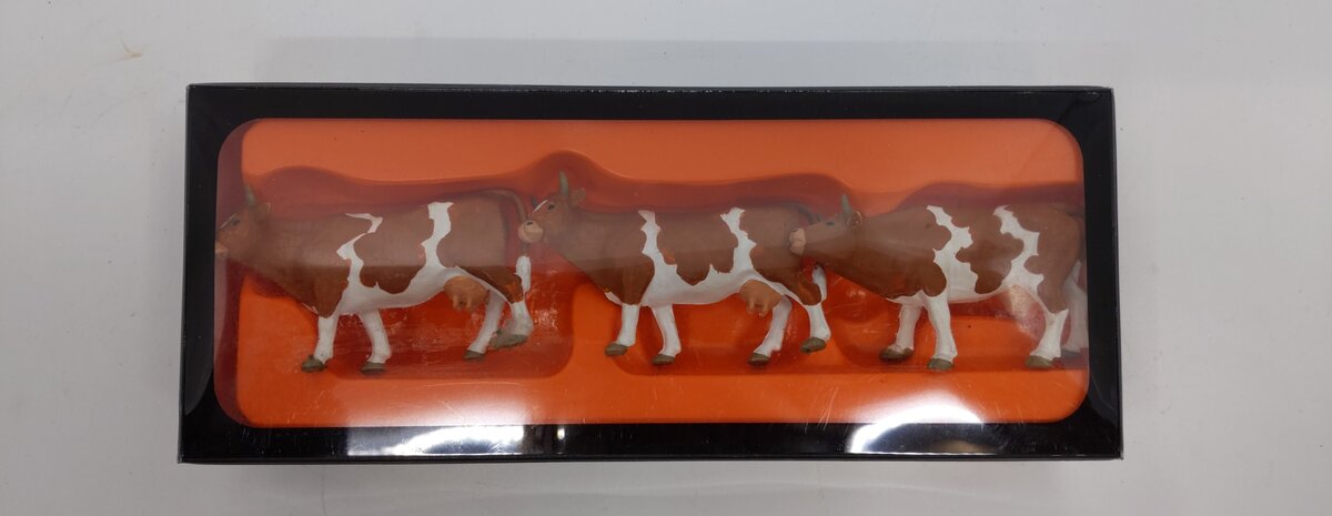 Preiser 65324 O Animals - Assorted Dairy Cows Figures (Set of 3)
