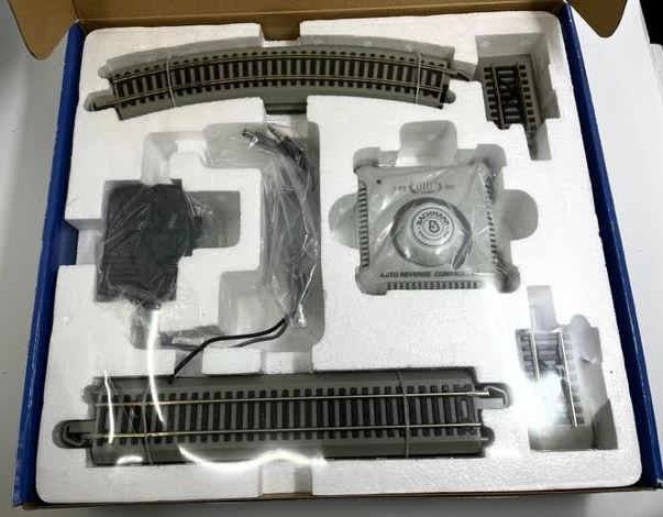 Bachmann 44547 HO Scale Nickel Silver Reversing System E-Z Track Expansion Pack