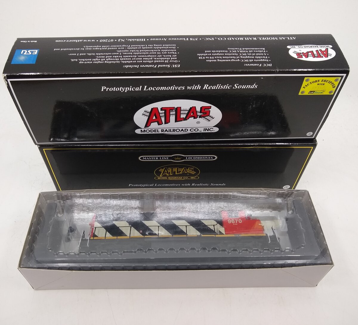 Atlas 10002730 HO CN GP40-2(W) Gold Diesel Locomotive #9670 w/DCC/LokSound
