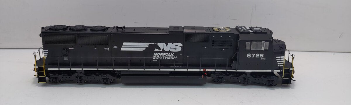 Athearn G67418 HO NS/Horsehead SD60I Diesel Locomotive w/DCC & Sound #6725