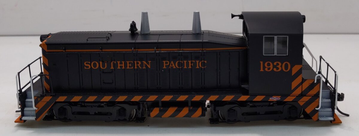 Broadway Limited 4753 HO Southern Pacific EMD NW2 Switcher #1930