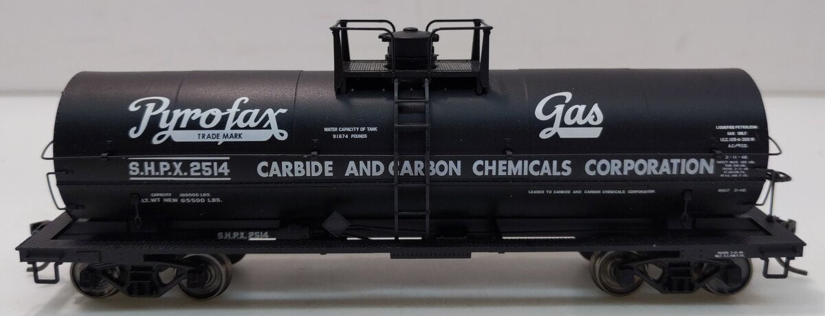 Atlas 20003745 HO Pyrofax Gas 11,000-Gallon Tank Car with Platform #2514