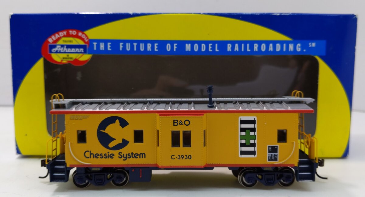 Athearn 74727 HO Chessie/B&O Bay Window Caboose #C-3930