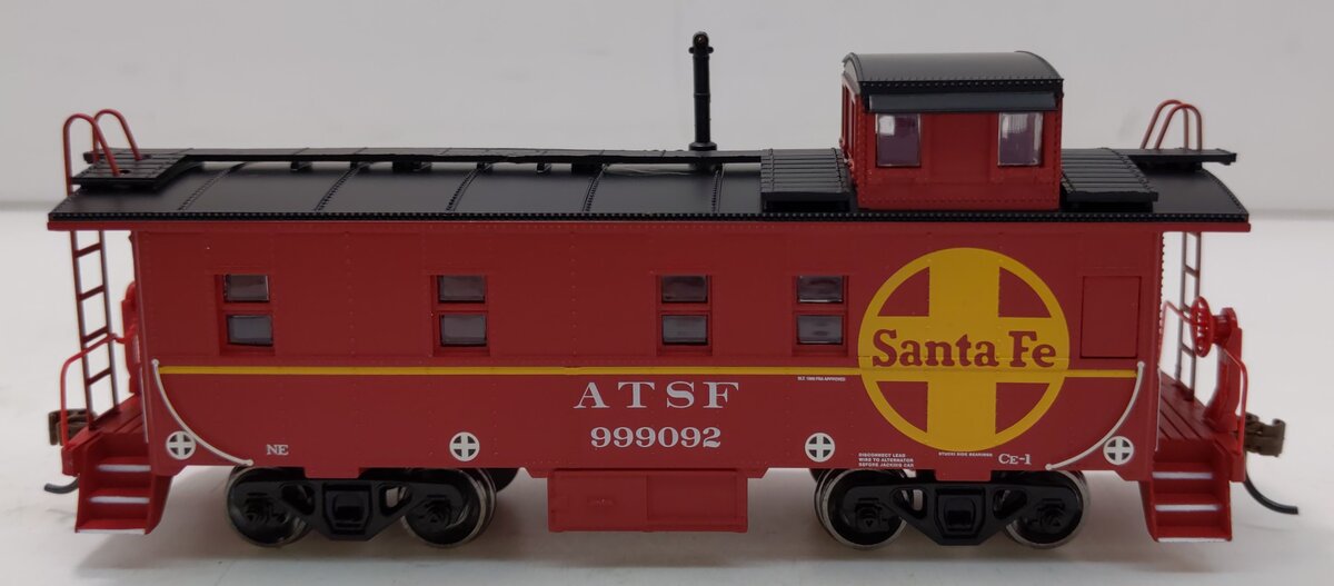 Roundhouse 87819 HO Santa Fe Cupola Caboose Car #999092