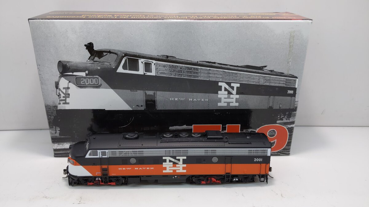 Rapido Trains 14009 HO New Haven EMD FL9 - Standard DC #2001