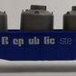 Lionel 6-9136 O Gauge Republic Steel Gondola With 3 Containers