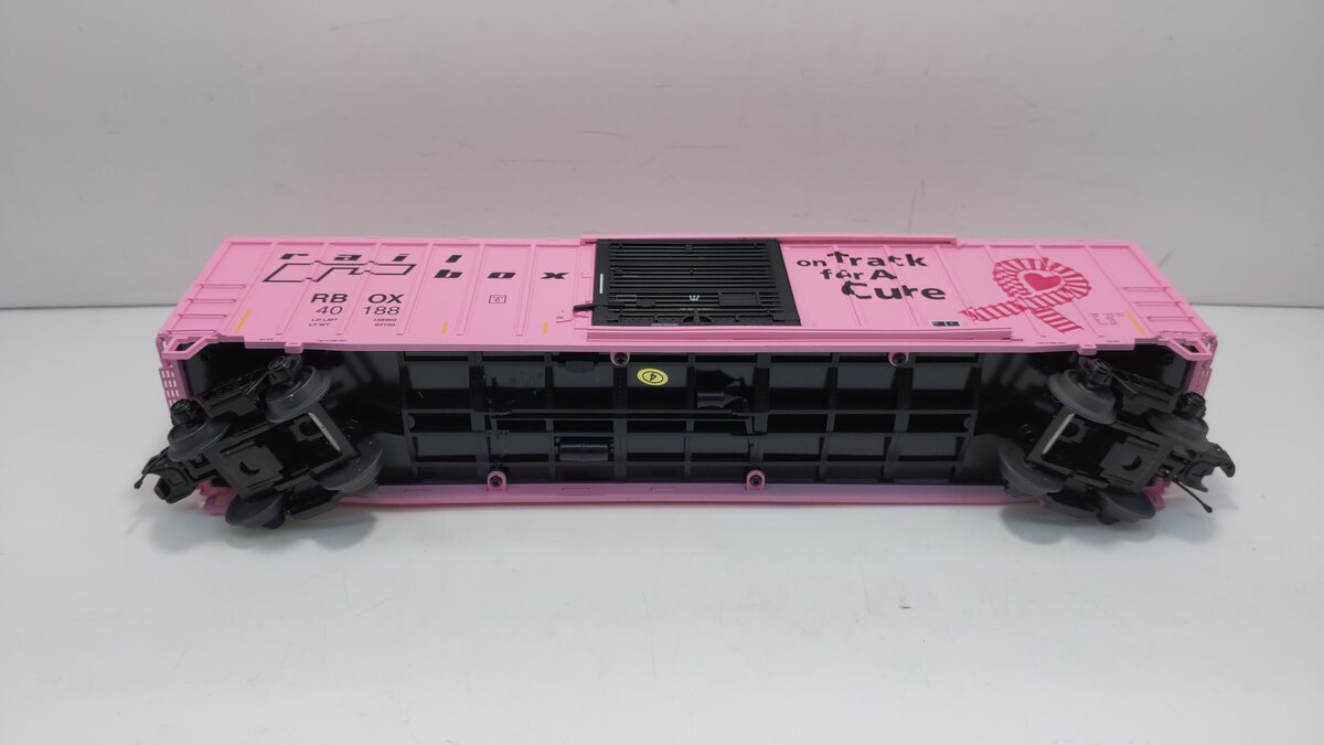 MTH 20-93876 O Railbox 'On Track for a Cure' 50' Boxcar #40189