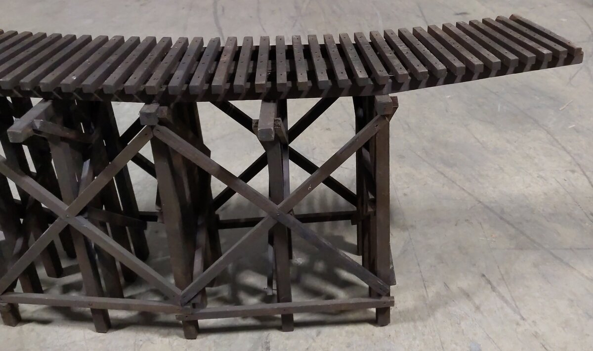 G Scale Wooden Curved Trestle Bridge EX
