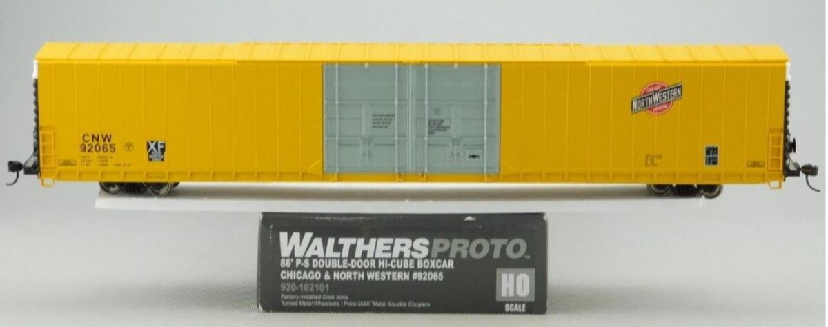 Walthers 920-102101 HO Chicago & North Western 86' P-S DD Hi-Cube Boxcar