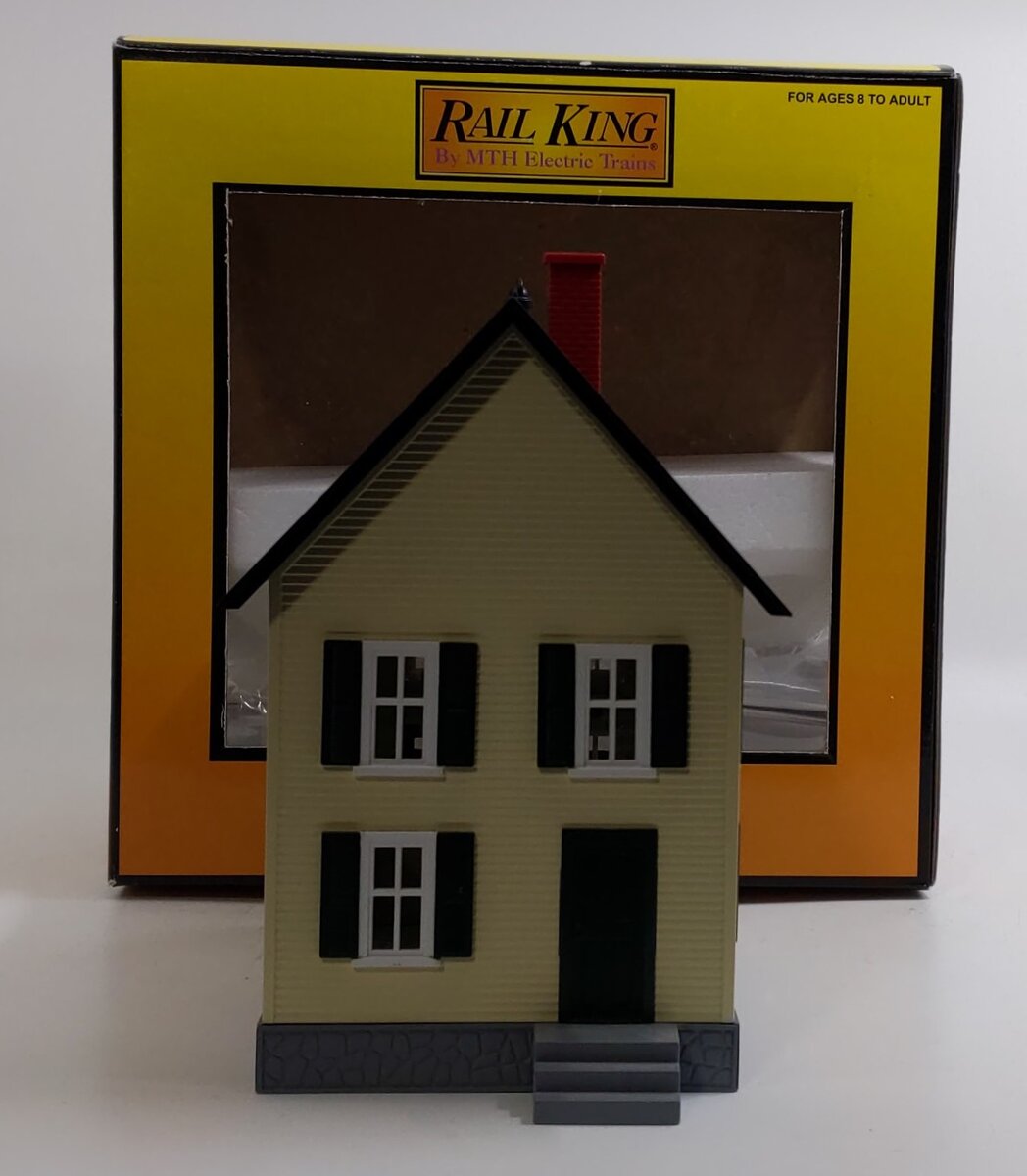 MTH 30-9023 Row House Yellow w/ Green Shutters