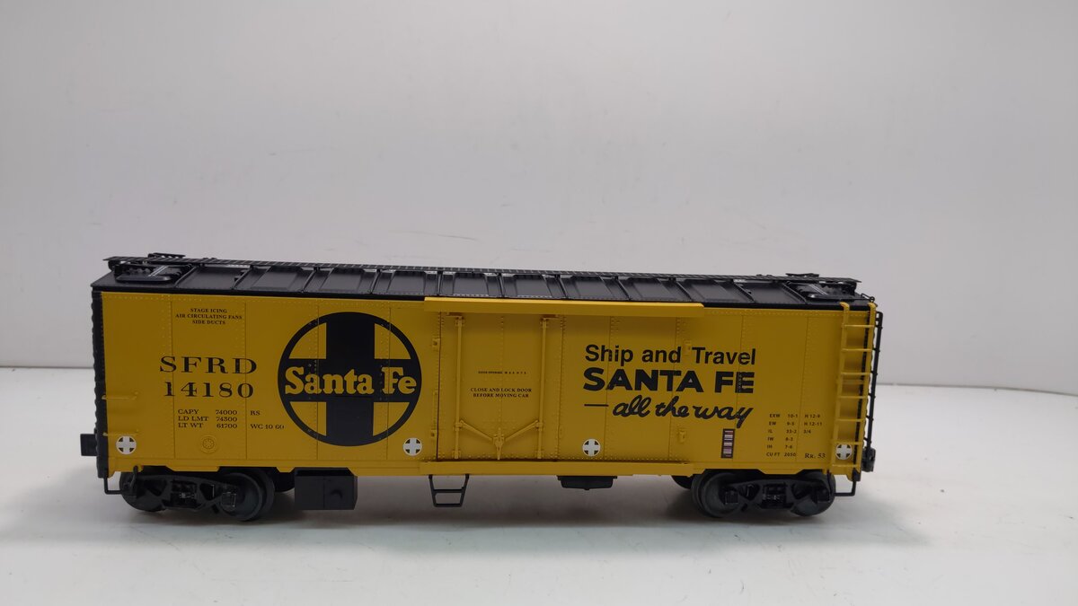 Lionel 2026061 O Santa Fe 40' Plug Door Reefer #14180