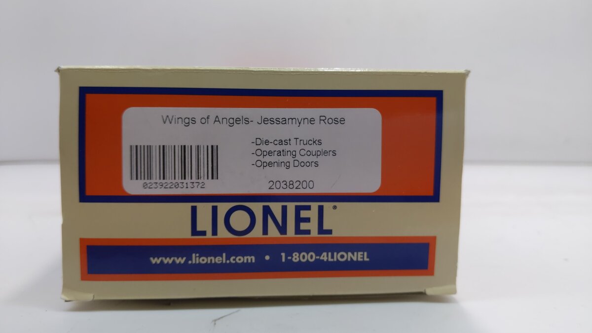 Lionel 2038200 O Gauge Wings of Angels - Jessamyne Rose U.S. Army Boxcar
