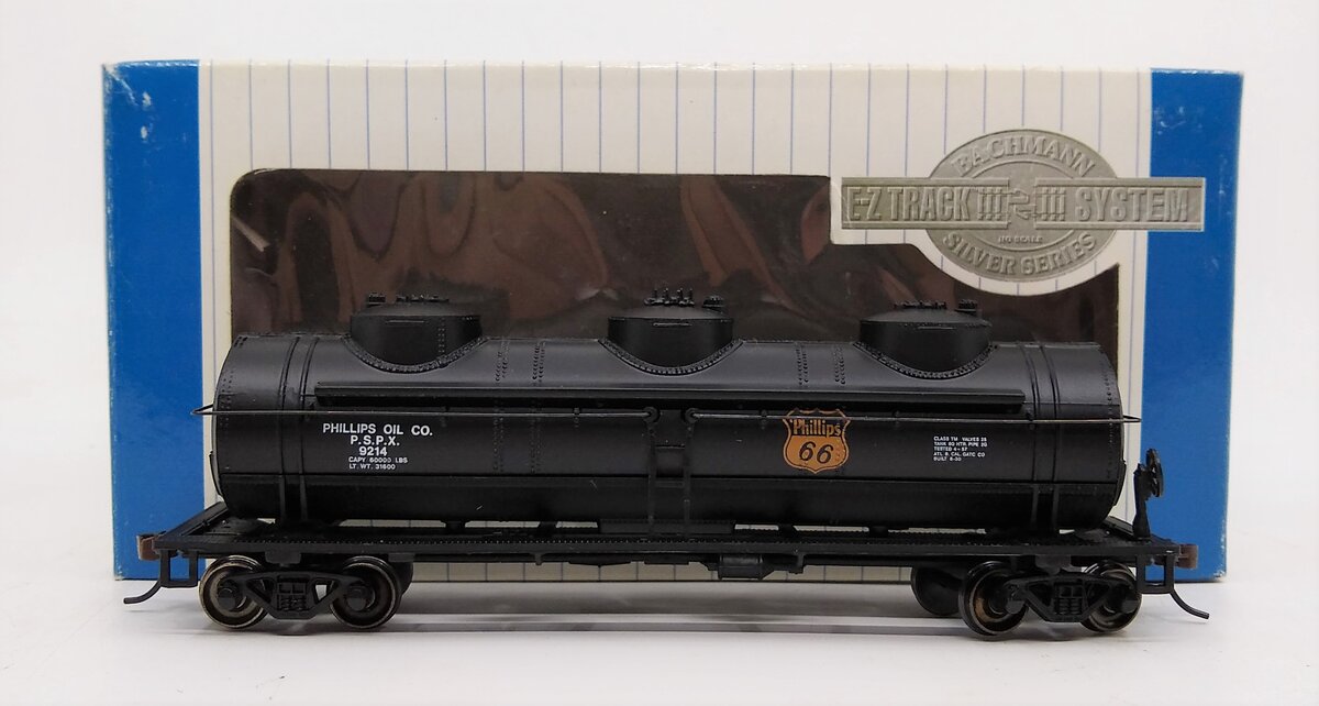 Bachmann 17140 HO Scale Chevron Phillips Chemical 40' 3-Dome Tank Car #9214