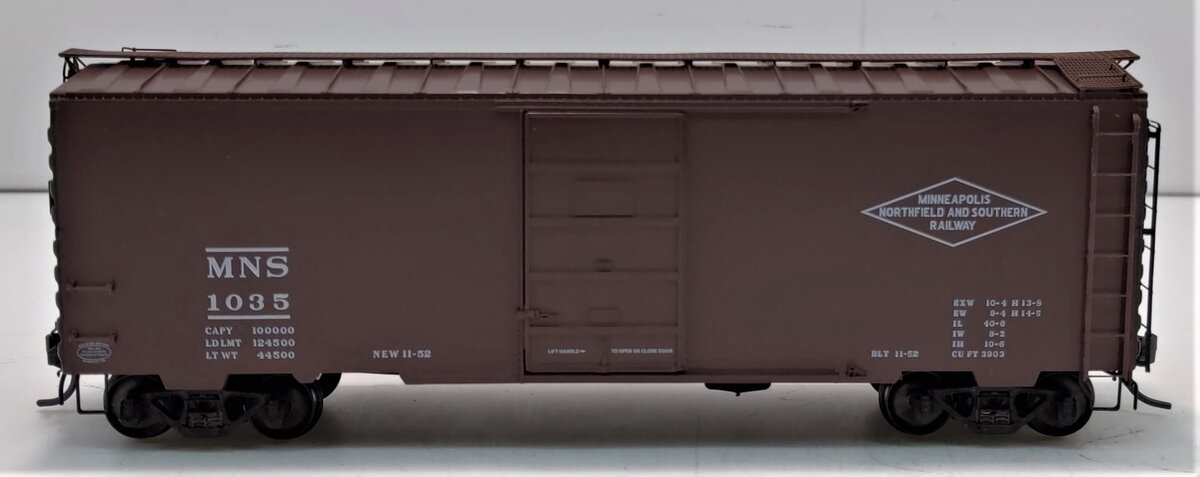Kadee 4021 HO Scale Minneapolis, Northfield & Southern 40' PS-1 Boxcar #1035