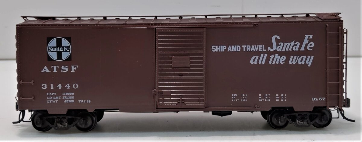 Kadee 4015 HO Atchison, Topeka & Santa Fe 40' PS-1 Standard Boxcar #31440