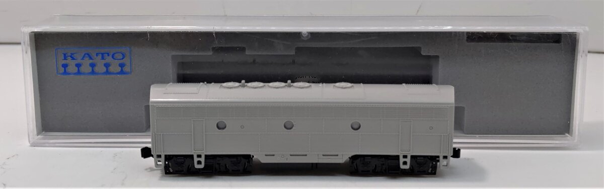 Kato 176-2201 N Undecorated EMD F7B Diesel Locomotive Standard DC