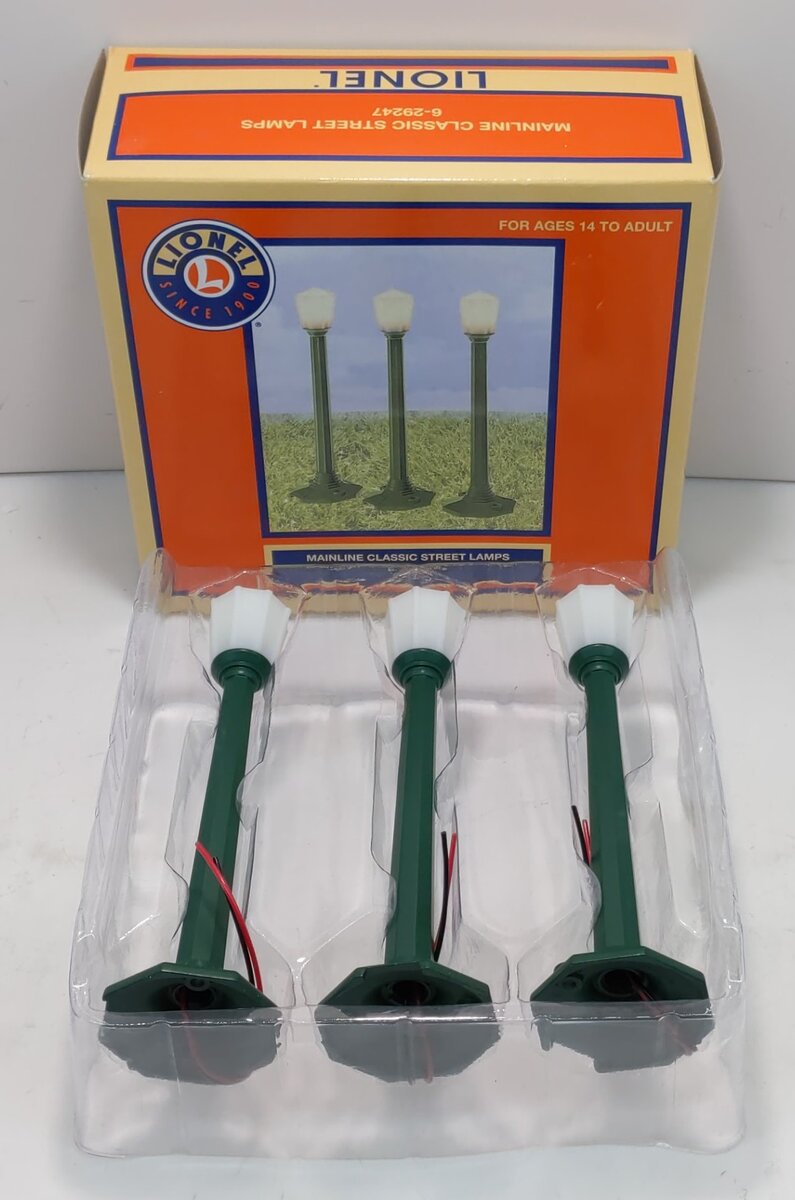 Lionel 6-29247 O Mainline Classic Green Street Lamps (Set of 3)
