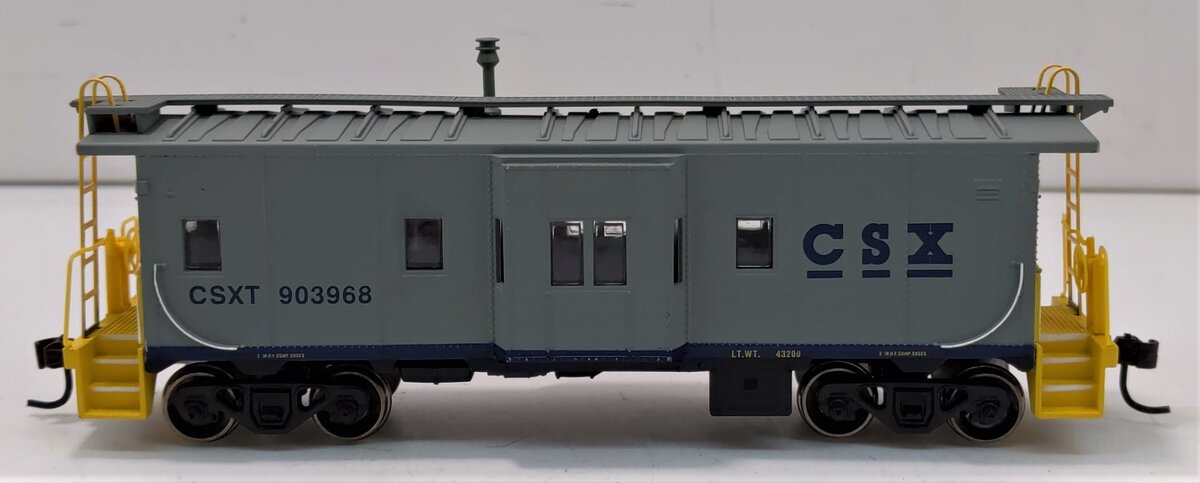 Athearn 74682 HO Scale CSX Bay Window Caboose #903968