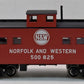 Athearn 74330 HO Norfolk & Western 4 Window Caboose #500825