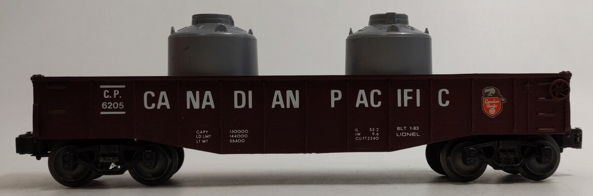 Lionel 6-6205 O Gauge Canadian Pacific Long Gondola with Canisters