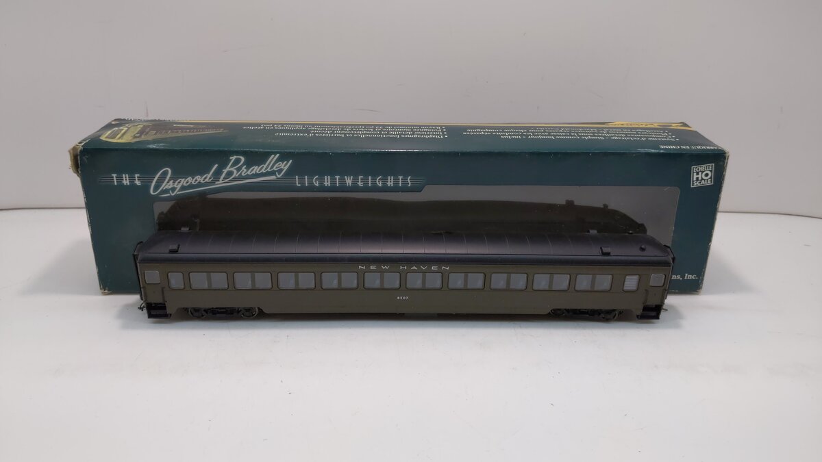 Rapido Trains 109020 HO New Haven 10-Window Coach #8207 (Pullman Green)
